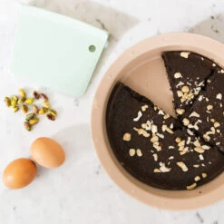 Leo Cake Pan, Round -Whole House Kitchenware 1e41da3309e90957 4508 w800 h800 b0 p0