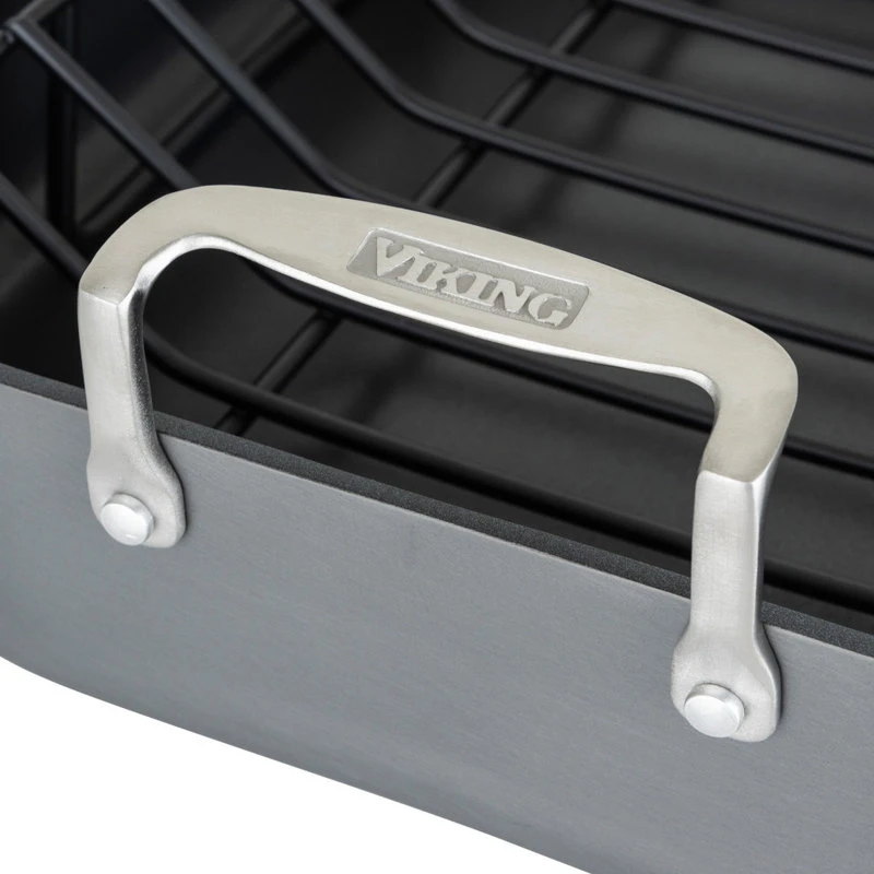 Viking Hard Anodized Nonstick Roaster With Race And BONUS Carving Set 6 Viking Hard Anodized Nonstick Roaster With Race And BONUS Carving Set - Image 4