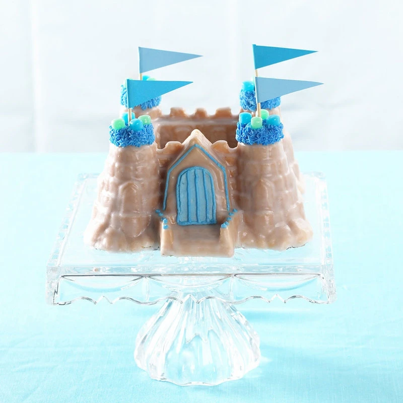 Nordic Ware Pro Cast Bakeware Castle Bundt Cake Pan 6 Nordic Ware Pro Cast Bakeware Castle Bundt Cake Pan - Image 4