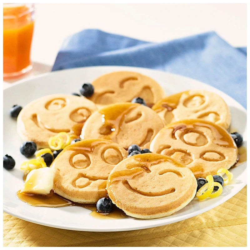 Nordic Ware Cast Aluminum Smiley Face Pancake Pan 4 Nordic Ware Cast Aluminum Smiley Face Pancake Pan - Image 2