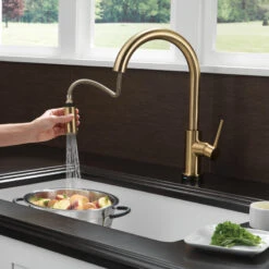 Delta Trinsic Pull-Down Kitchen Faucet With Touch2O Technology, Champagne Bronze -Whole House Kitchenware 6be1ddb90cbf41e0 5457 w800 h800 b0 p0