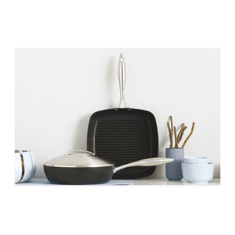 Scanpan Professional, 10 1/2"x10 1/2" Grill Pan 6 Scanpan Professional, 10 1/2"x10 1/2" Grill Pan - Image 4