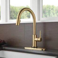 Delta Trinsic Pull-Down Kitchen Faucet With Touch2O Technology, Champagne Bronze -Whole House Kitchenware 78c1f2320cbf41e6 5457 w800 h800 b0 p0