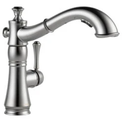 Delta Cassidy Single Handle Pull-Out Kitchen Faucet, Arctic Stainless