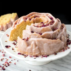 Nordic Ware Toffee Bakeware Rose Seasonal Bundt Cake Pan 7 Nordic Ware Toffee Bakeware Rose Seasonal Bundt Cake Pan -Whole House Kitchenware a151327d0ffe3062 3983 w800 h800 b0 p0