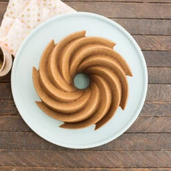 Nordic Ware Gold Aluminum 10 Cup Heritage Bundt Pan -Whole House Kitchenware b111397e0a8e545e 4373 w800 h800 b0 p0