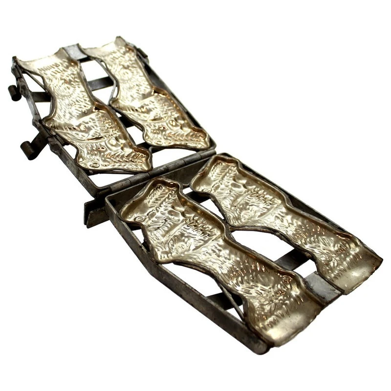 Easter RABBIT CANDY MOLD Metal Double Frame Clips Spring 21917 4 Easter RABBIT CANDY MOLD Metal Double Frame Clips Spring 21917 - Image 2