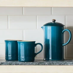 Le Creuset French Press 18 Le Creuset French Press -Whole House Kitchenware coffee g01