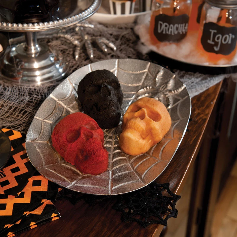 Nordic Ware 5 Cup Skull Cakelet Pan 4 Nordic Ware 5 Cup Skull Cakelet Pan - Image 2