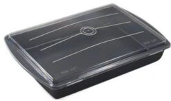 Chicago Metallic Gourmetware Make N Take Baking Pan With Lid, 13.2 X 9 Inch