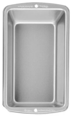 Wilton 2105-951 Recipe Right Large Loaf Pan, 9-1/4" X 5-1/4"